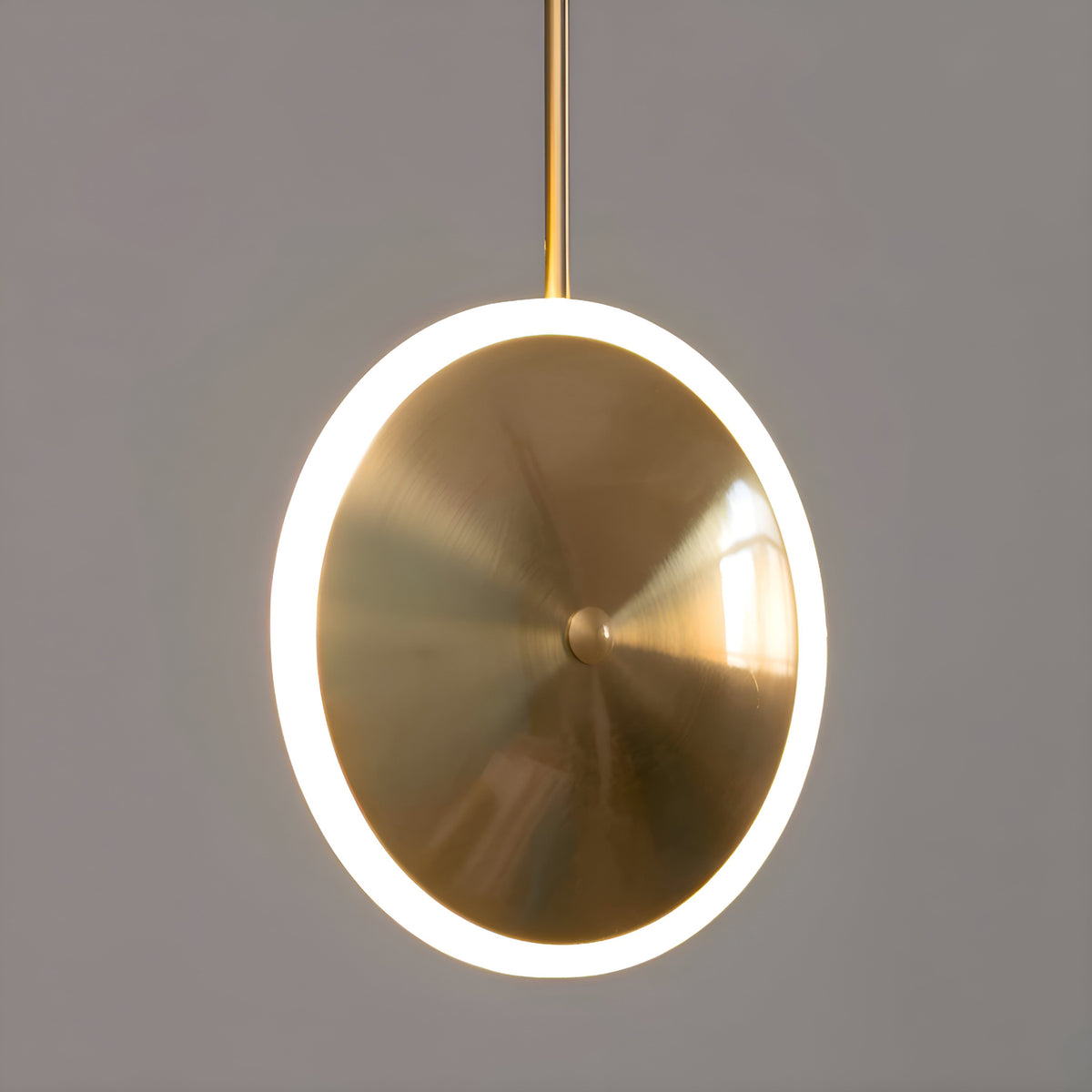 Lona – The Golden LED Pendant Light